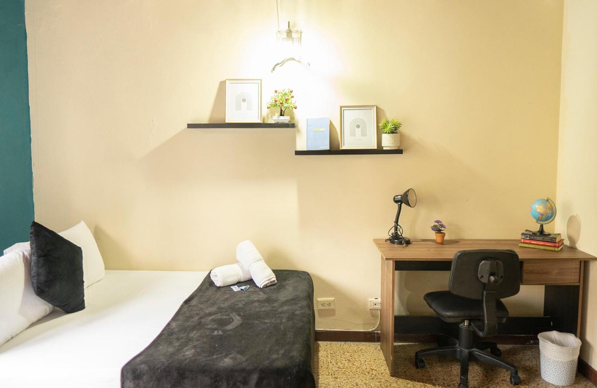 Buntes House-Casa Hotel Laureles-Estadio Medellin Ngoại thất bức ảnh