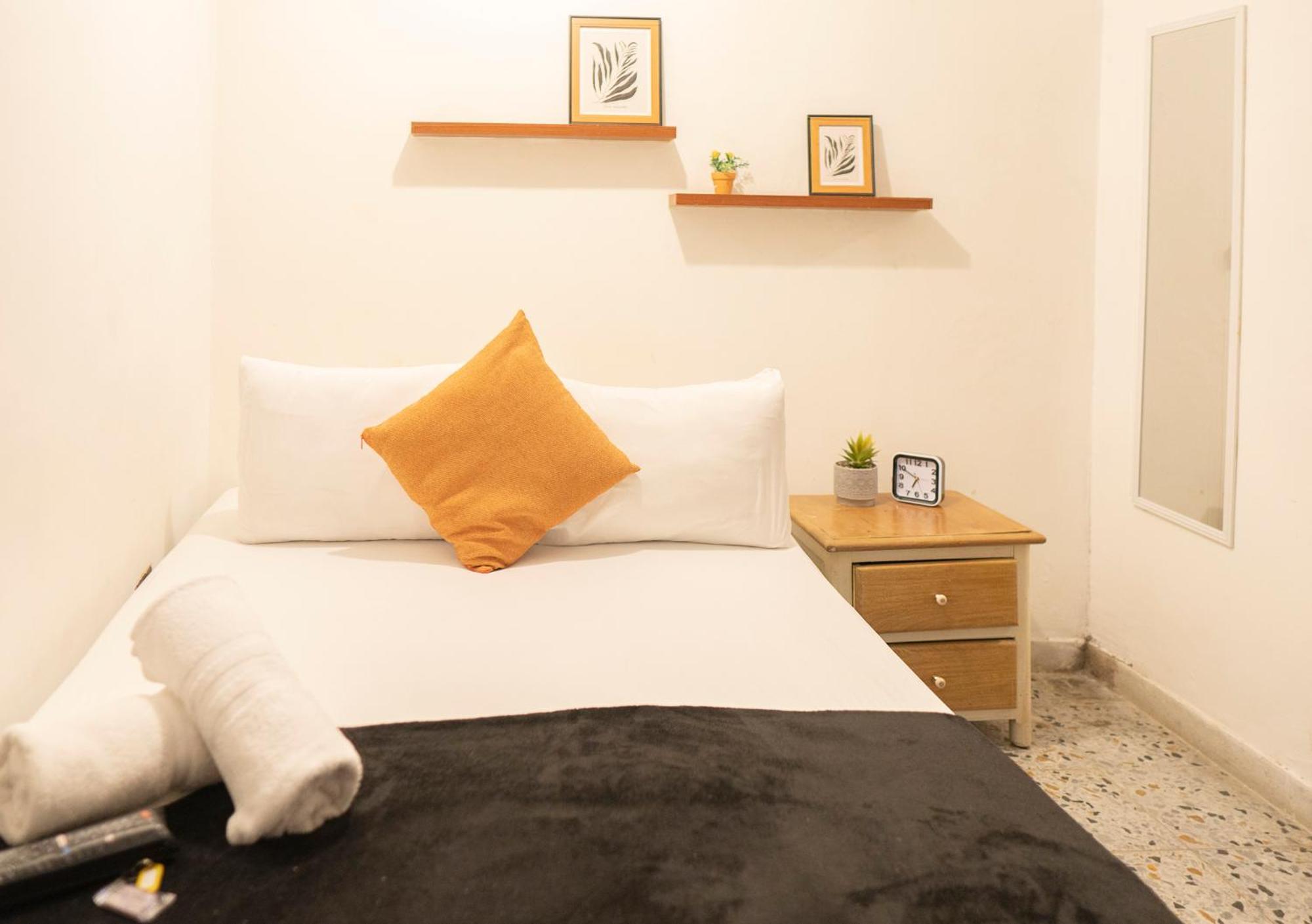 Buntes House-Casa Hotel Laureles-Estadio Medellin Ngoại thất bức ảnh