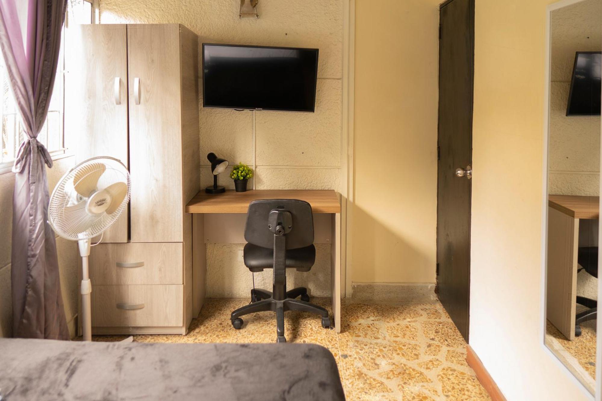 Buntes House-Casa Hotel Laureles-Estadio Medellin Ngoại thất bức ảnh