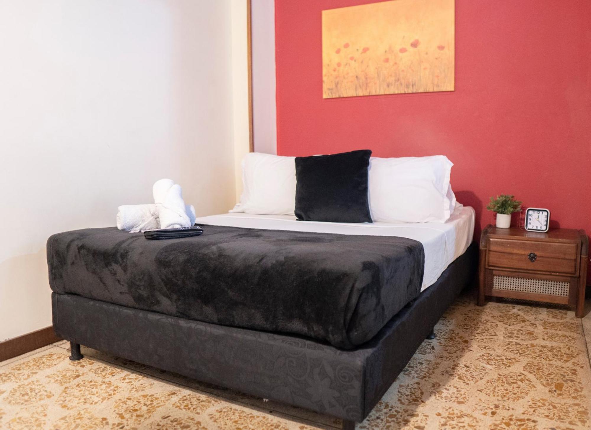 Buntes House-Casa Hotel Laureles-Estadio Medellin Ngoại thất bức ảnh