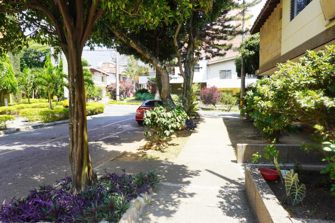 Buntes House-Casa Hotel Laureles-Estadio Medellin Ngoại thất bức ảnh